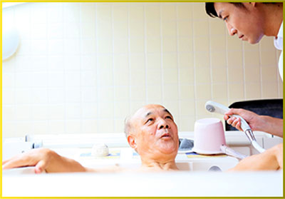 介助中のイメージ写真